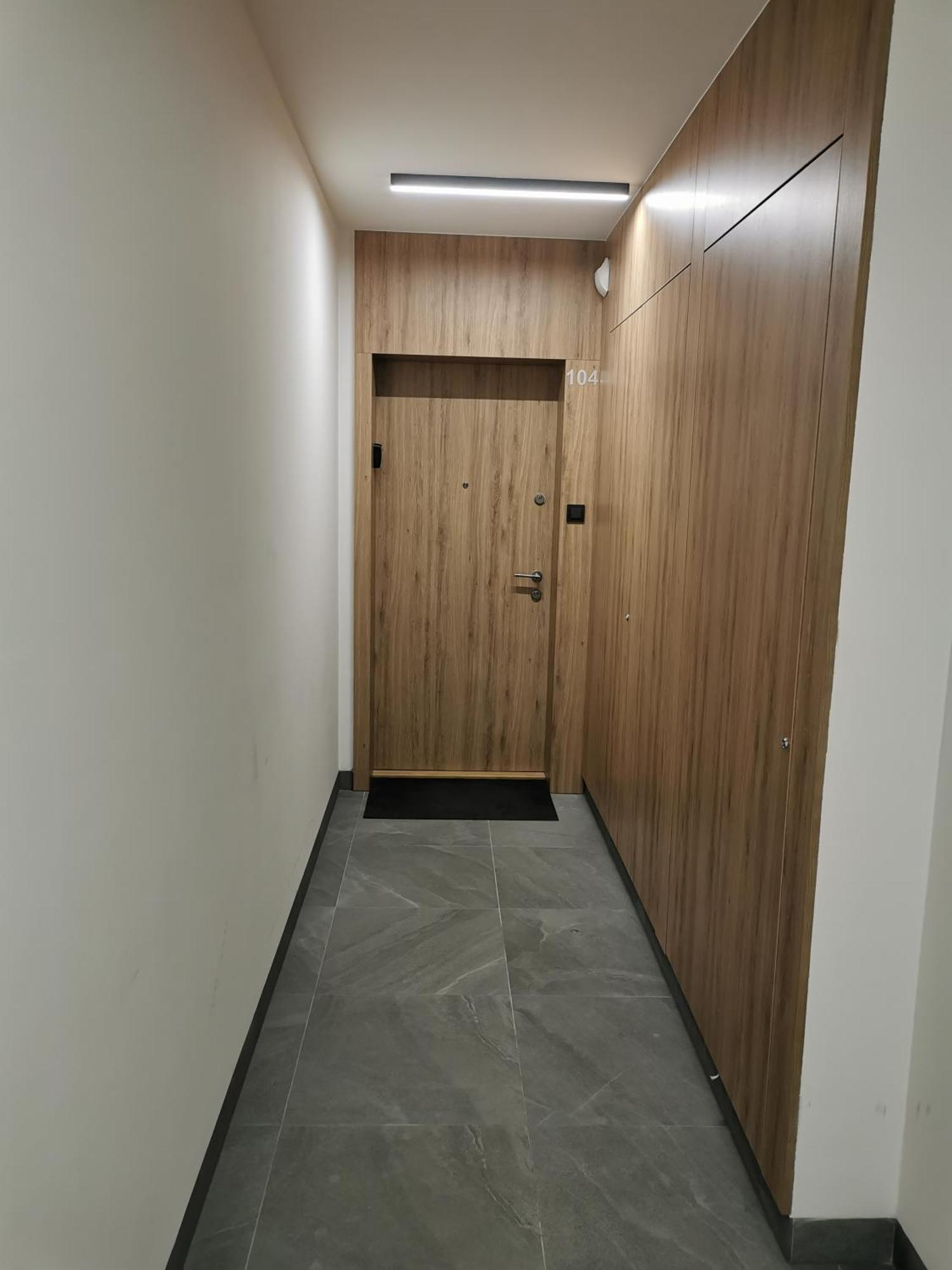 Wola Blue Modern Apartment วอร์ซอ ภายนอก รูปภาพ